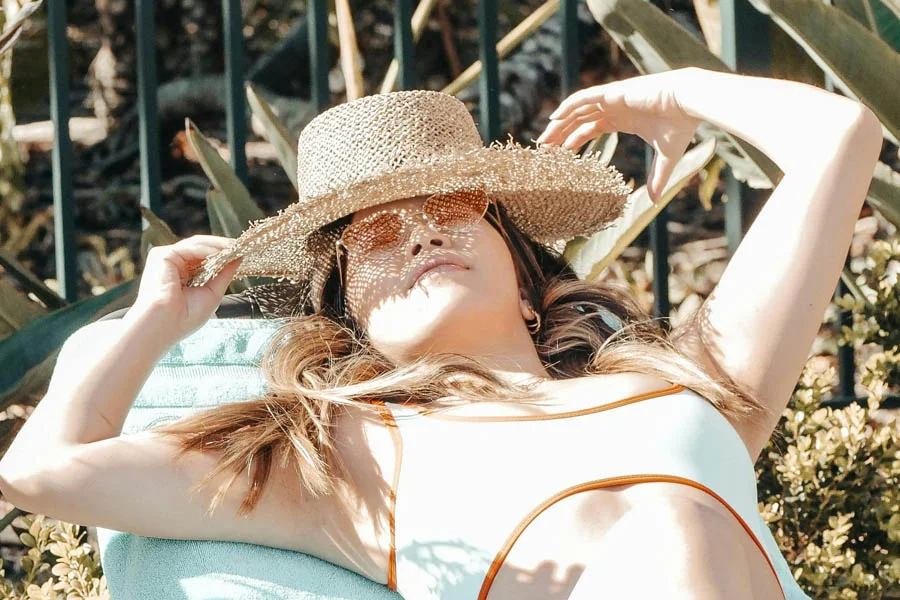 Instant Gazebo with mesh walls